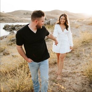 David’s Bridal short White Dress, tie in back. size L